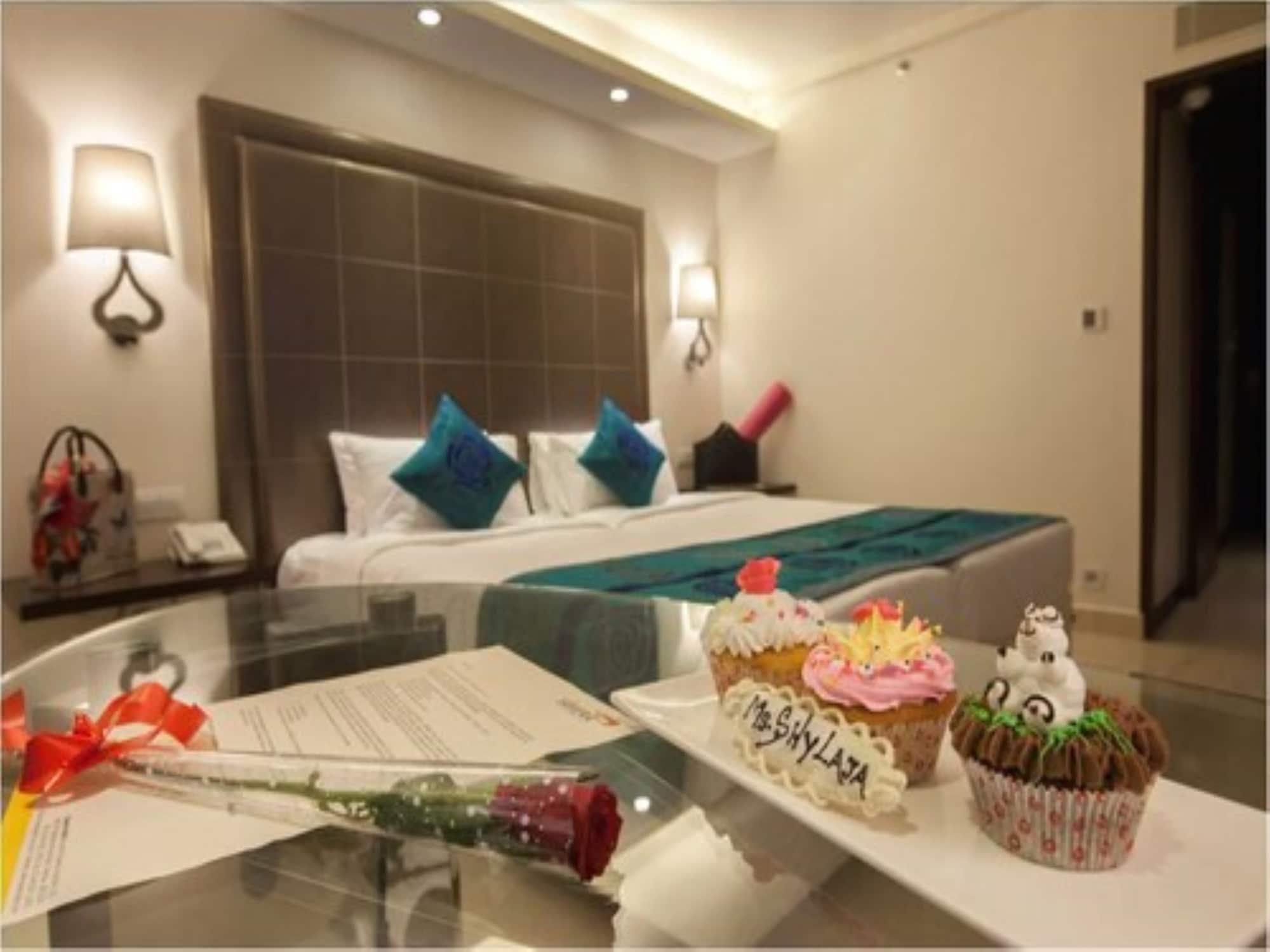 Savera Hotel Ченай Екстериор снимка