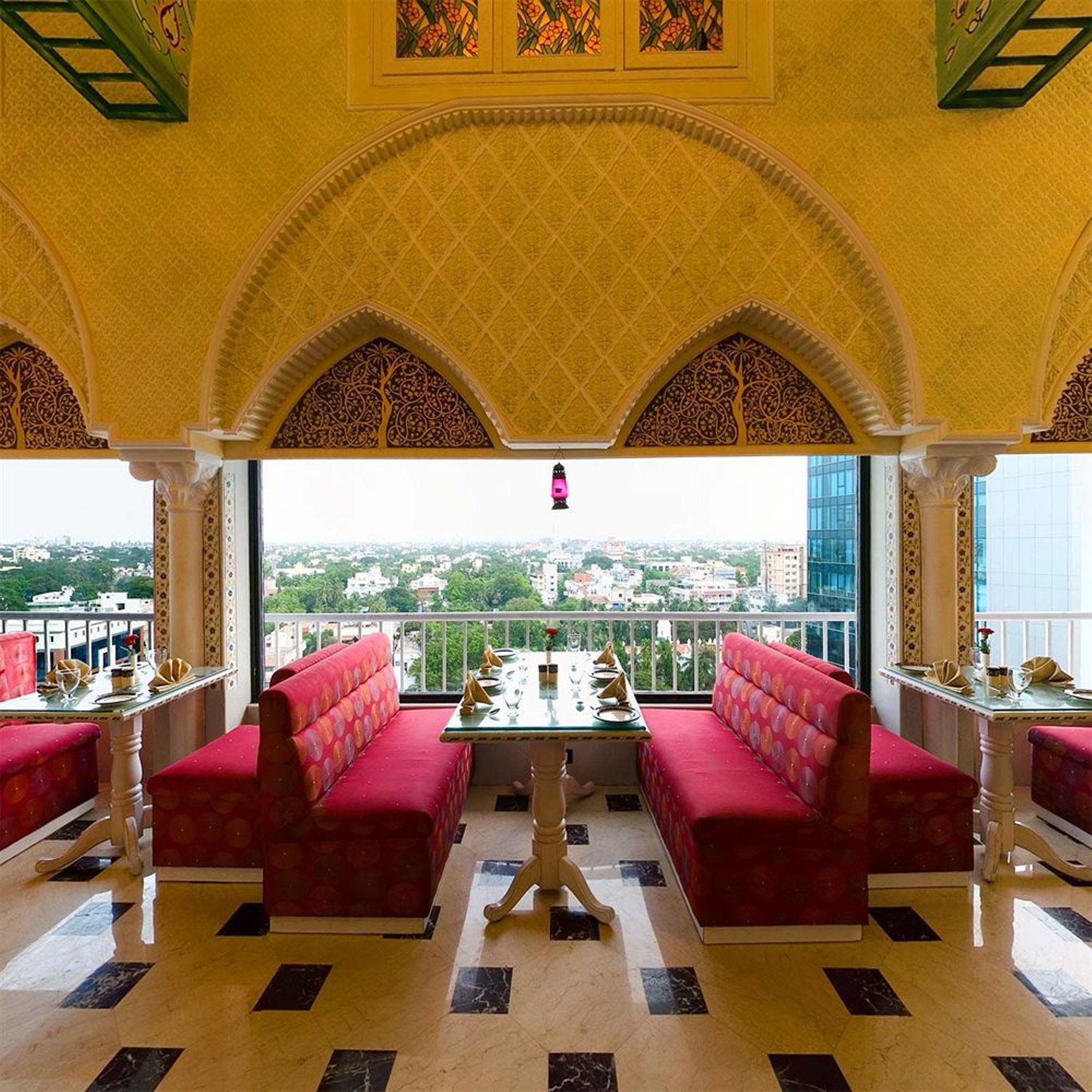 Savera Hotel Ченай Екстериор снимка