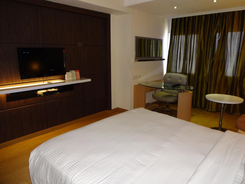 Savera Hotel Ченай Стая снимка