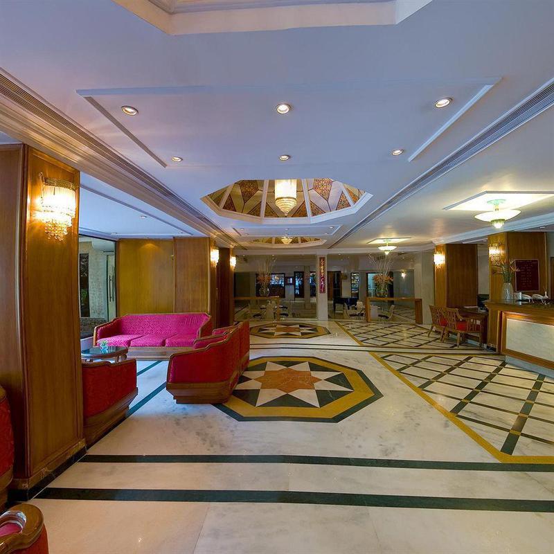 Savera Hotel Ченай Екстериор снимка